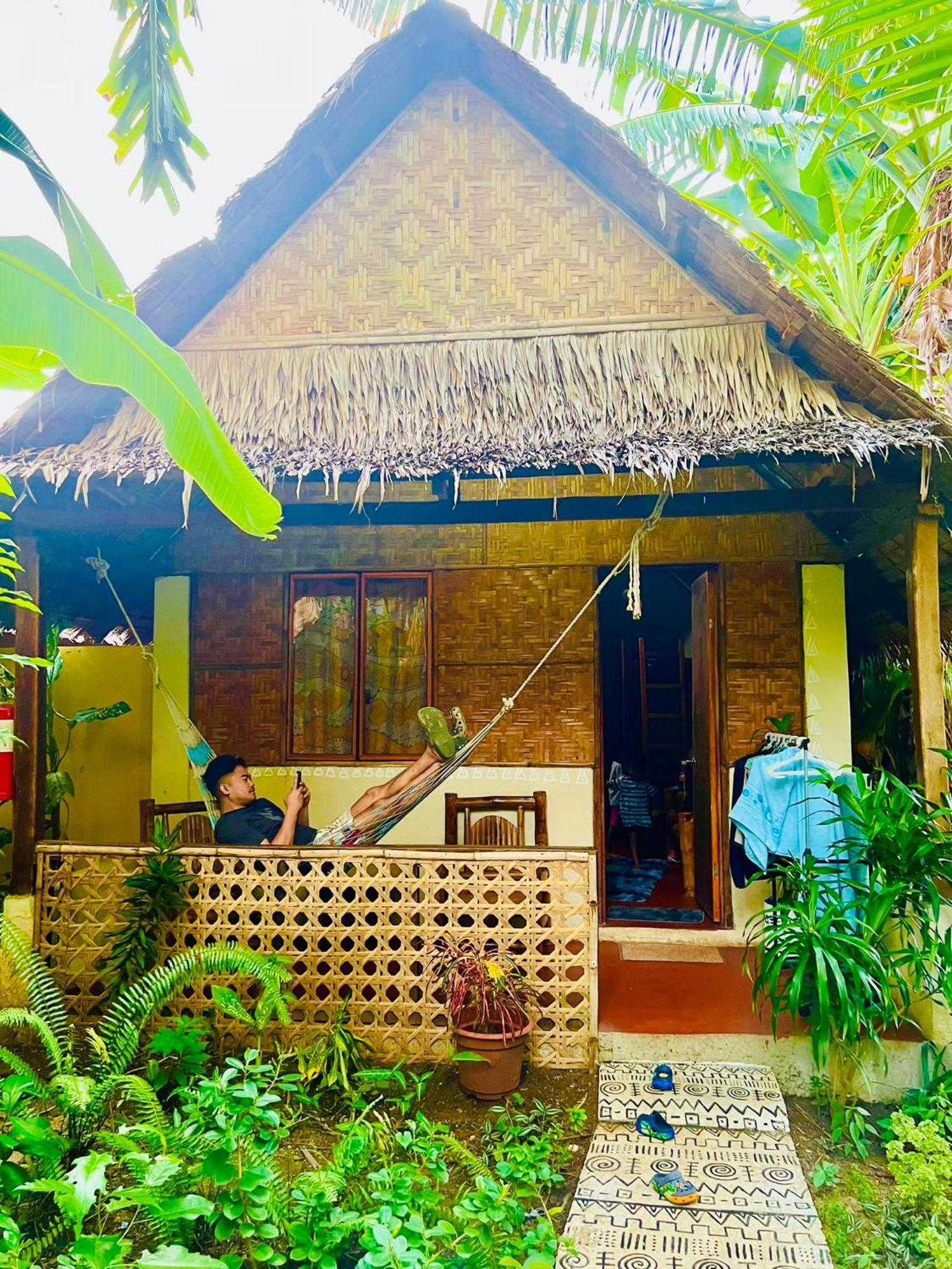Two Crazy Monkeys Hotel Bakhawan Exterior photo